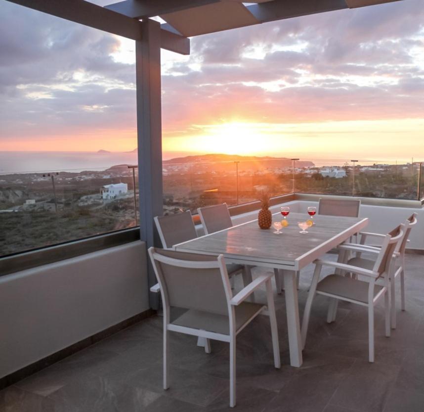 Luxe Maroussi Villas Pýrgos エクステリア 写真
